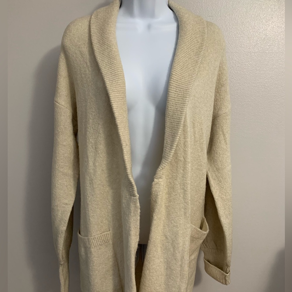 hinge Cardigan - Picture 16 of 16